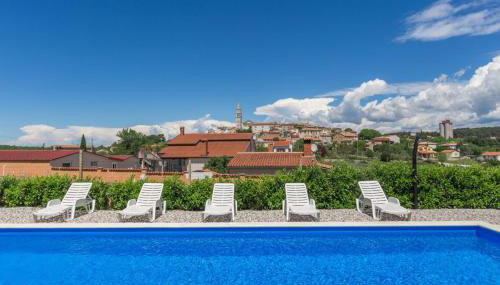 Holiday Home with pool in Višnjan - Foto 2