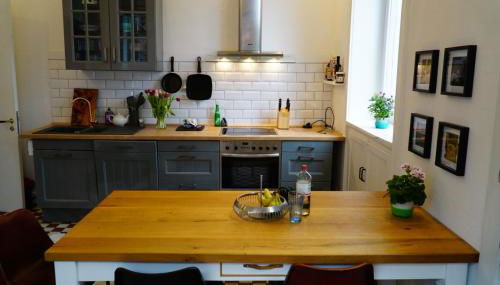 Großzügige Altbauwohnung in Bestlage - Foto 4