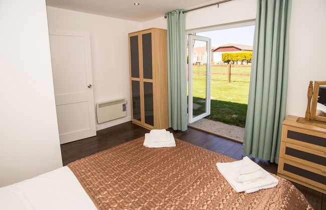 Stoneleigh Village - Photo 23