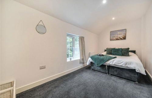 Parkgate Cottage Countryside Stay at Chelsfield Retreat - Photo 11