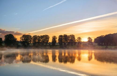 GUT KLETKAMP "Mühlenhof 3" - Ruhige Ferienwohnung mit 2 Schlafzimmern I Terrasse mit See- & Naturblick I Gemeinschaftsgarten I 15 Min zur Ostsee I Küche I Parkplatz I Waschmaschine I WLAN - Foto 15