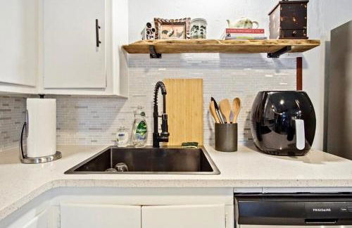 3BR Home 8 min to State Fair Park #C1 - Photo 10