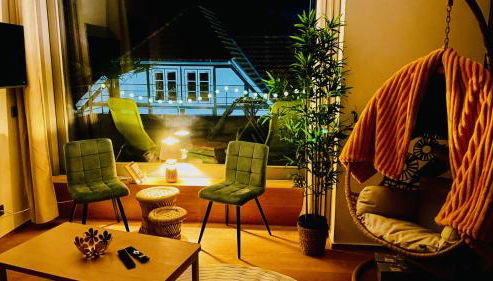 FeWoZauber - Domschloss, Zentrum, 6 Personen, Business, Dachterrasse, Familien - Foto 2