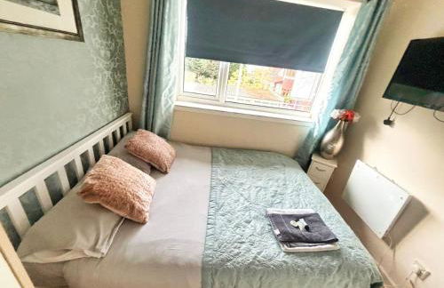 Large Balcony Apartment - Town & Races -2 Dbl Beds - Foto 11