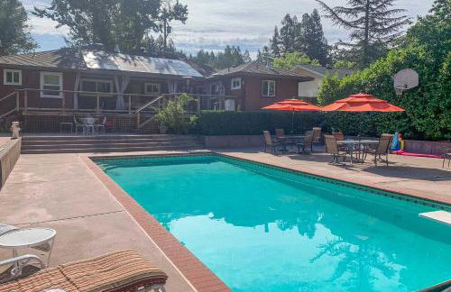 Wine Country Retreat at Private Creekside House! - Foto 25