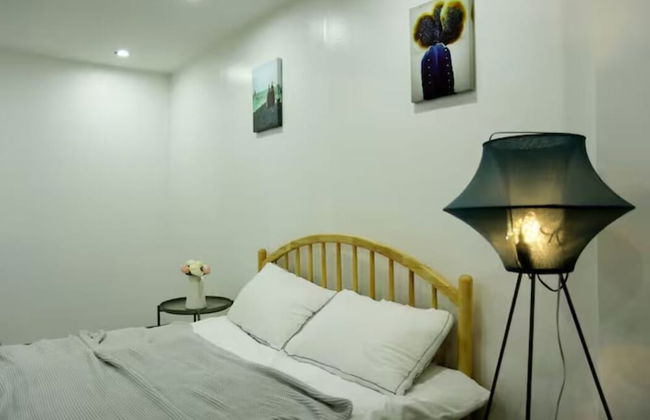 Ortigas Netflix MRT Station23y - Foto 3