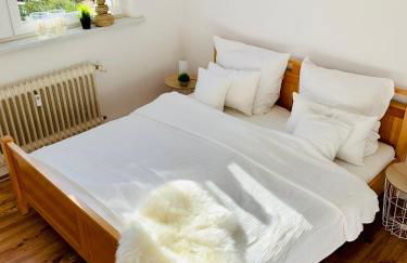 An der Uniklinik, Apartment mit eigener Küche und renoviertem Badezimmer, Zentrale Lage - Photo 1