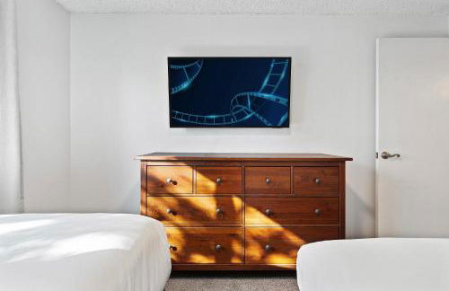 Family 4BR Home with Patio by Willowcreek Park - Foto 34