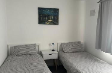 Hartlepool-3 bd House-Sleeps5-Free Parking,Netflix - Photo 10