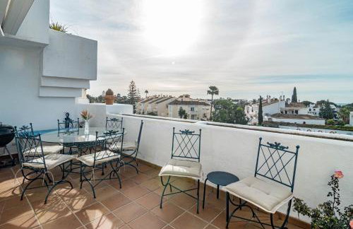Andalusian Elegance apartment in El Paraiso with 360 views over Sea and Mountains - Photo 28