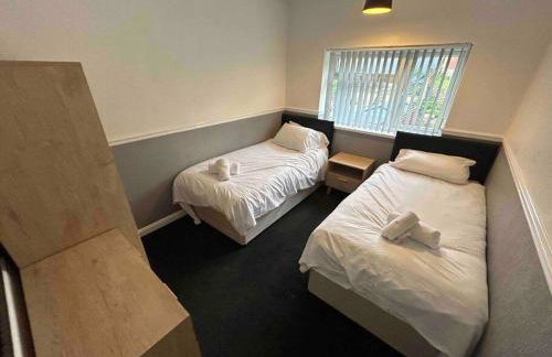 Lovely house & driveway parking - Foto 4