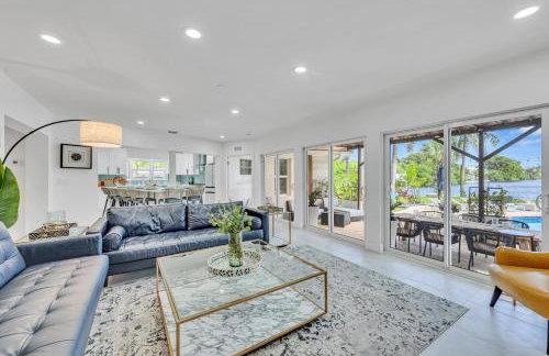 180 of Waterfront Heated Pool Walk To Beach Paradise Point Key RESIDENCES - Foto 14