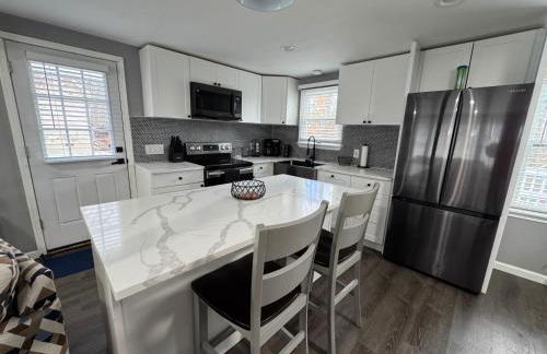 Casa Rosado @ Pocono II by Lake Hot Tub Camelback - Foto 15