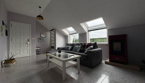 Ático luminoso con terraza - Foto 4