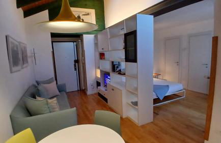 Italian design small attic - Foto 28