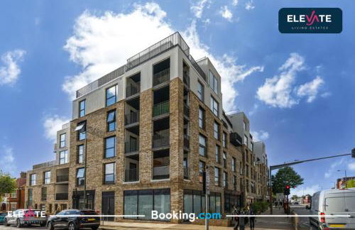 LAST-MINUTE SPECIALS l ELEGANT HOUSE l WEMBLEY STADIUM LOCATION, FREE PARKING, 5 MIN TO BRENT CROSS WEST STATION, SLEEPS Up to 6 l Elevate Living Estates Short Lets Cricklewood & BRENT CROSS - Foto 32