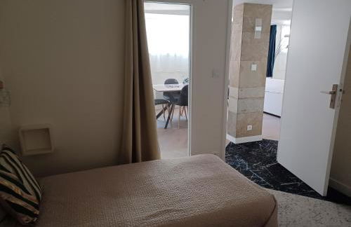 Plain-pied 80 m2 dans maison, parking privé gratuit, gare directe Paris - Foto 12