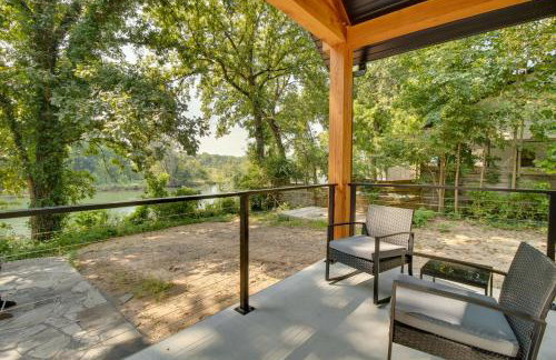 Riverfront Salesville Cabin Rental with Shared Dock! - Foto 21