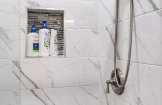 Adorable 2BR-2BA House with EV & Free Parking and Family Friendly in Los Angeles - Photo 42