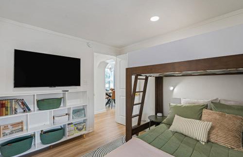 Less than 1mi to Square, SW, EV Plug, Boutique Comfort - Foto 26