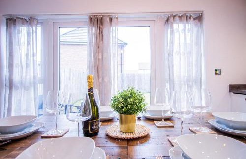 Charming 1BR House in Eccles with Free Parking - Foto 21