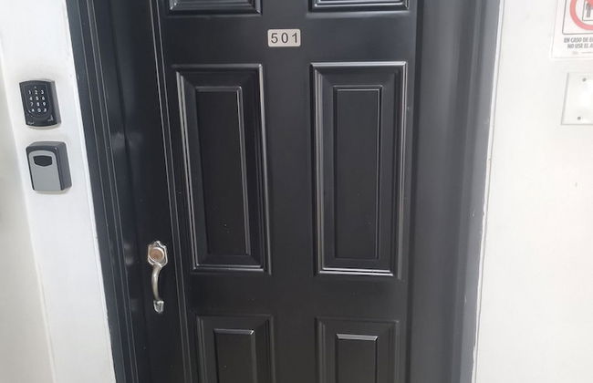 501 Moderno Aparta-Suite en Versalles Tipo Loft - Cali Tower Suites & Lofts - Photo 1