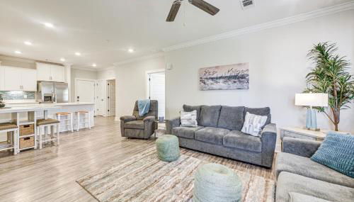 Gorgeous Calabash Condo with Balcony and Pool Access! - Foto 4