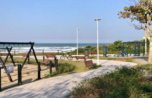 Duplex pé na areia Praia Brava - Foto 40