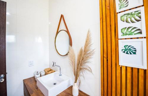 Cabana Aconchegante a 800m da Praia com 4 Quartos, Lareira Externa, Aquecedor em 2 Quartos, Netflix e Pet Friendly - Foto 13