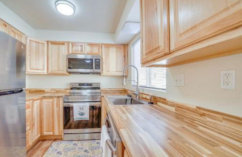 Anchorage Apartment Rental with Mountain Views! - Photo 9