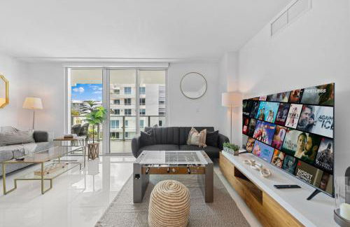 Luxury Condo with Rooftop Pool - 5-Min to Beach - Foto 13