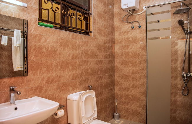 2 Bed - Sleeps 4 - Parking - 20 min to Airport - Foto 10