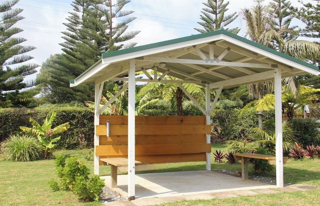 Saints Holiday Apartments - Foto 1