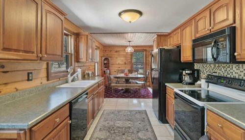 Cozy 3-Bedroom Retreat in Manistee - Foto 5