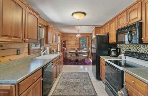Cozy 3-Bedroom Retreat in Manistee - Foto 5
