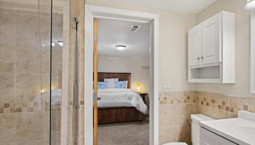 Ultimate Glenwood Getaway! - Photo 2