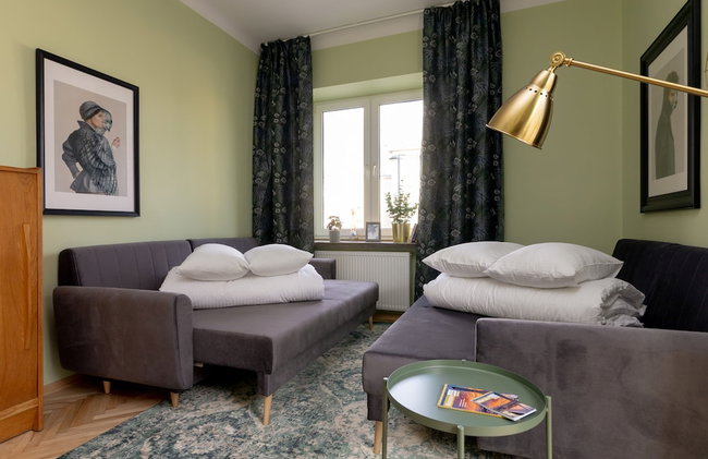 Hala Mirowska Spacious Apartment by BookingHost - Photo 25