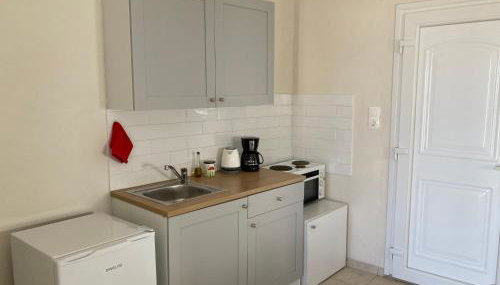 Studio in the Centre of Sissi - Foto 3, stove