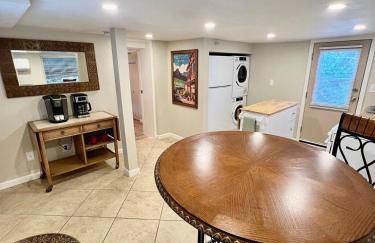 Historic Suite on Prescott's Best Street! - Foto 7