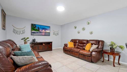 Poolside Cocoa Oasis w/ Tiki Bar! - Foto 5