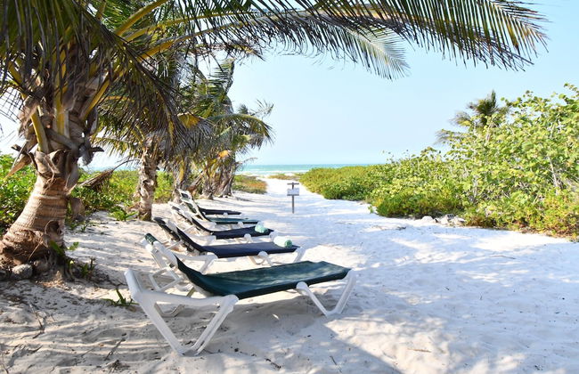 Arena y Mar Beachfront House, El Cuyo by The Spot Rentals - Foto 38