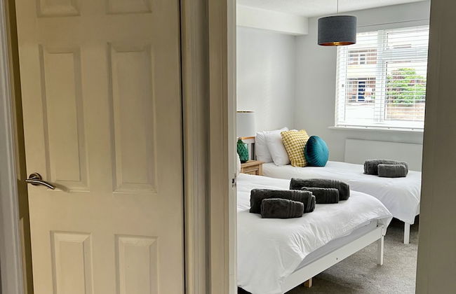 BookedUK - Lovely 2BR Flat in Hoddesdon - Foto 4