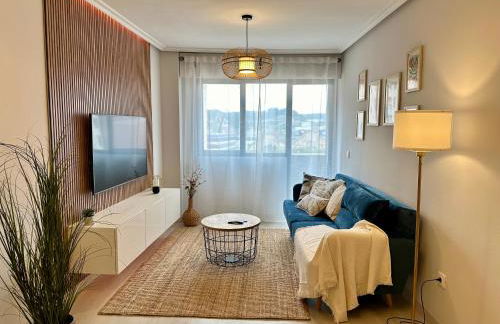 Villa Ana, céntrico y tranquilo, parking incluido - Foto 1