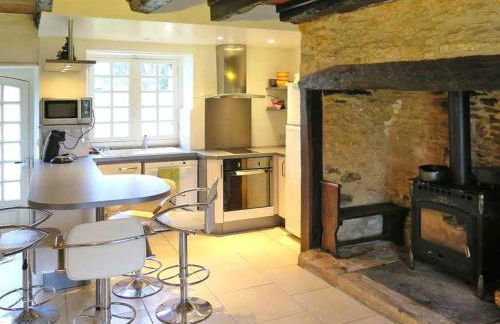 Les Mazaux avec piscine chauffée au nord de Sarlat - Foto 5