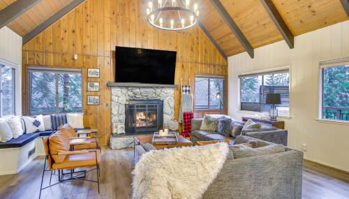 Cozy and Chic Lake Arrowhead Cabin with Deck! - Foto 4