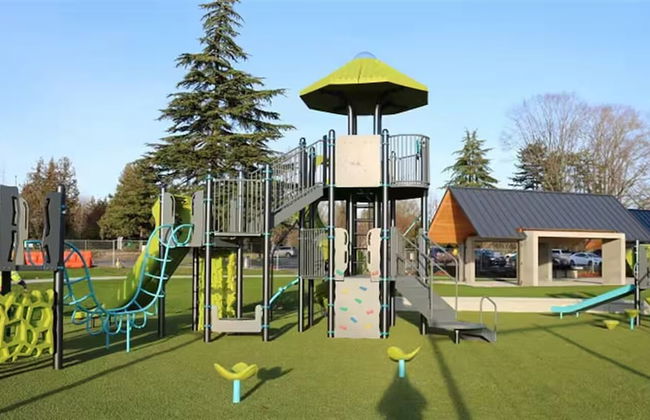 Comfortable Kirkland Home for Family & Remote Work - Photo 39