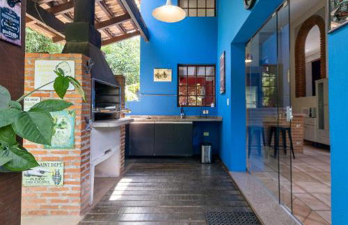 Casa espaçosa com piscina ampla e churrasqueira perto de São Paulo - Foto 9