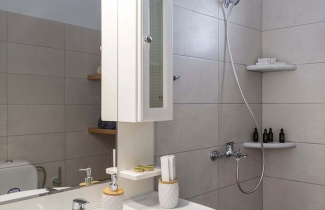 Parian Charming 3bedroom Home - Photo 39