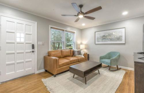 OneCozyPlace Tulsa - King Bed Expo, TU, Downtown - Foto 1