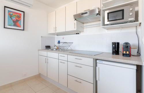 Cozy Retreat with Balcony - Lyon PartDieu TGV, Rhonexpress Airport - Photo 16